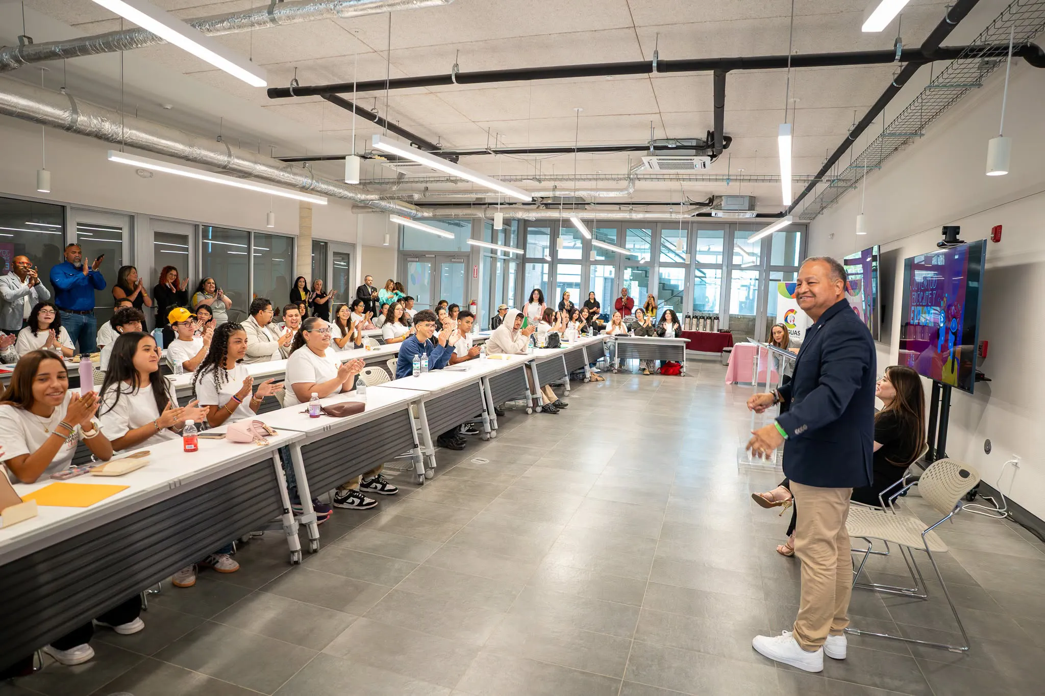Experiencia de Empleo Juvenil Criollo 2026 (10)