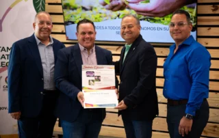 Caguas reconoce la labor de sus agrónomos municipales 10