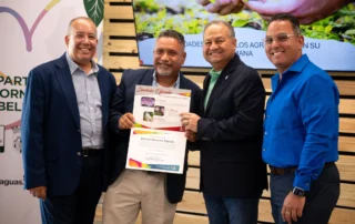 Caguas reconoce la labor de sus agrónomos municipales 16