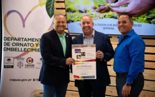 Caguas reconoce la labor de sus agrónomos municipales 19