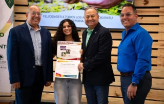 Caguas reconoce la labor de sus agrónomos municipales 6